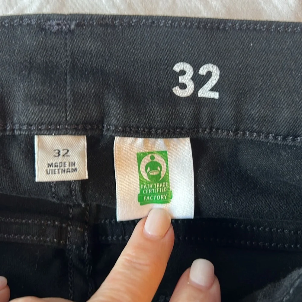 J.Crew Demi Bootcut Crop Jeans in Black - Picture 4 of 4